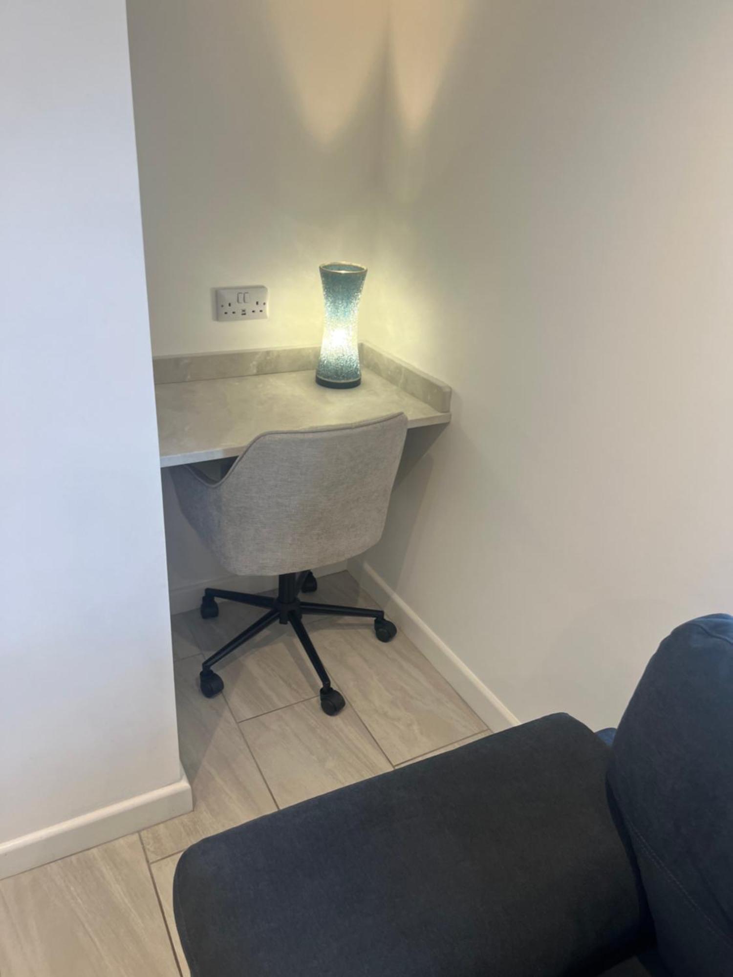 Stylish 1 Bed Apartment In Bicester Town Centre Bagian luar foto